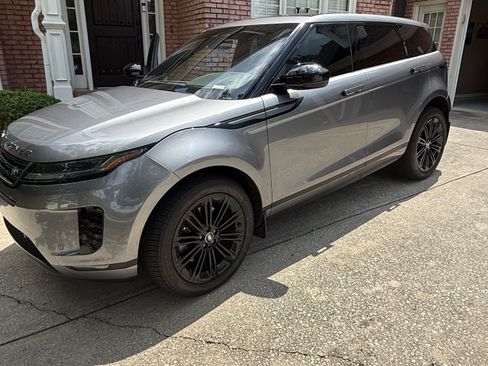 Used 2026 Land Rover Range Rover Evoque S AWD/4WD image 17