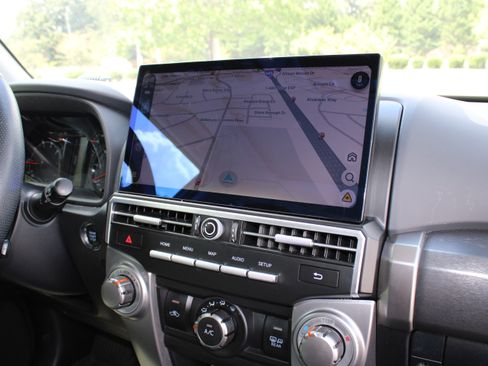 Used 2020 Toyota 4Runner SR5 Premium w/ Moonroof Package AWD/4WD image 14
