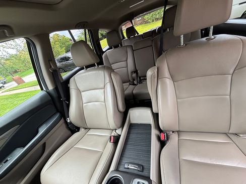 Used 2017 Honda Pilot EX-L image 8