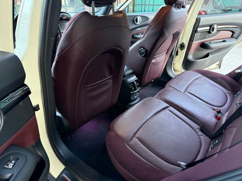 Used 2017 MINI Cooper Clubman S image 12