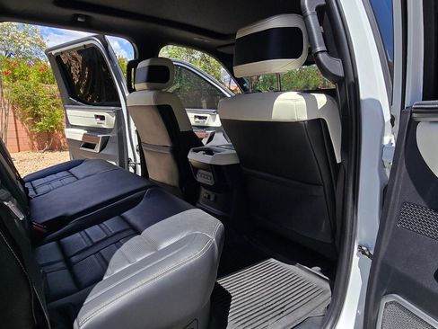 Used 2022 Toyota Tundra Capstone AWD/4WD image 11