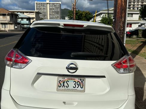 Used 2016 Nissan Rogue S image 8