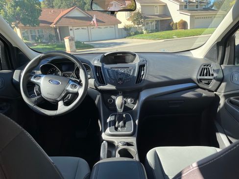 Used 2013 Ford Escape SE image 9