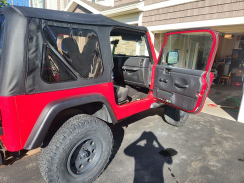 Used 2006 Jeep Wrangler X AWD/4WD image 4