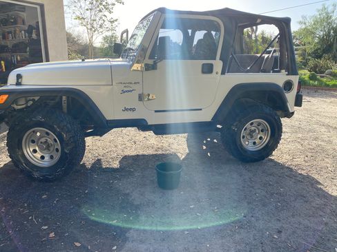 Used 1998 Jeep Wrangler Sport image 22