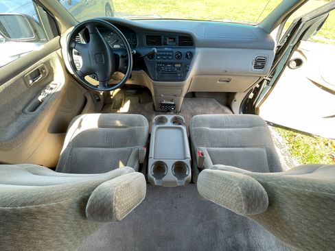 Used 2000 Honda Odyssey LX image 12