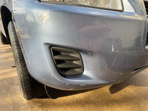 Used 2011 Toyota RAV4 2WD w/ Base L4 Extra Value Pkg image 19