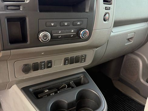 Used 2016 Nissan NV 2500 SV w/ Technology Package image 16