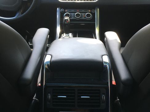 Used 2017 Land Rover Range Rover Sport Autobiography AWD/4WD image 19