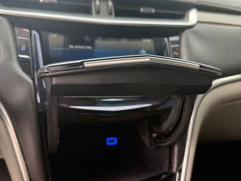 Used 2014 Cadillac XTS Luxury FWD image 11