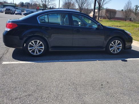 Used 2014 Subaru Legacy 2.5i Premium image 4