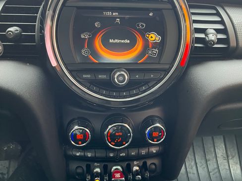Used 2017 MINI Cooper 2-Door Hardtop FWD image 11