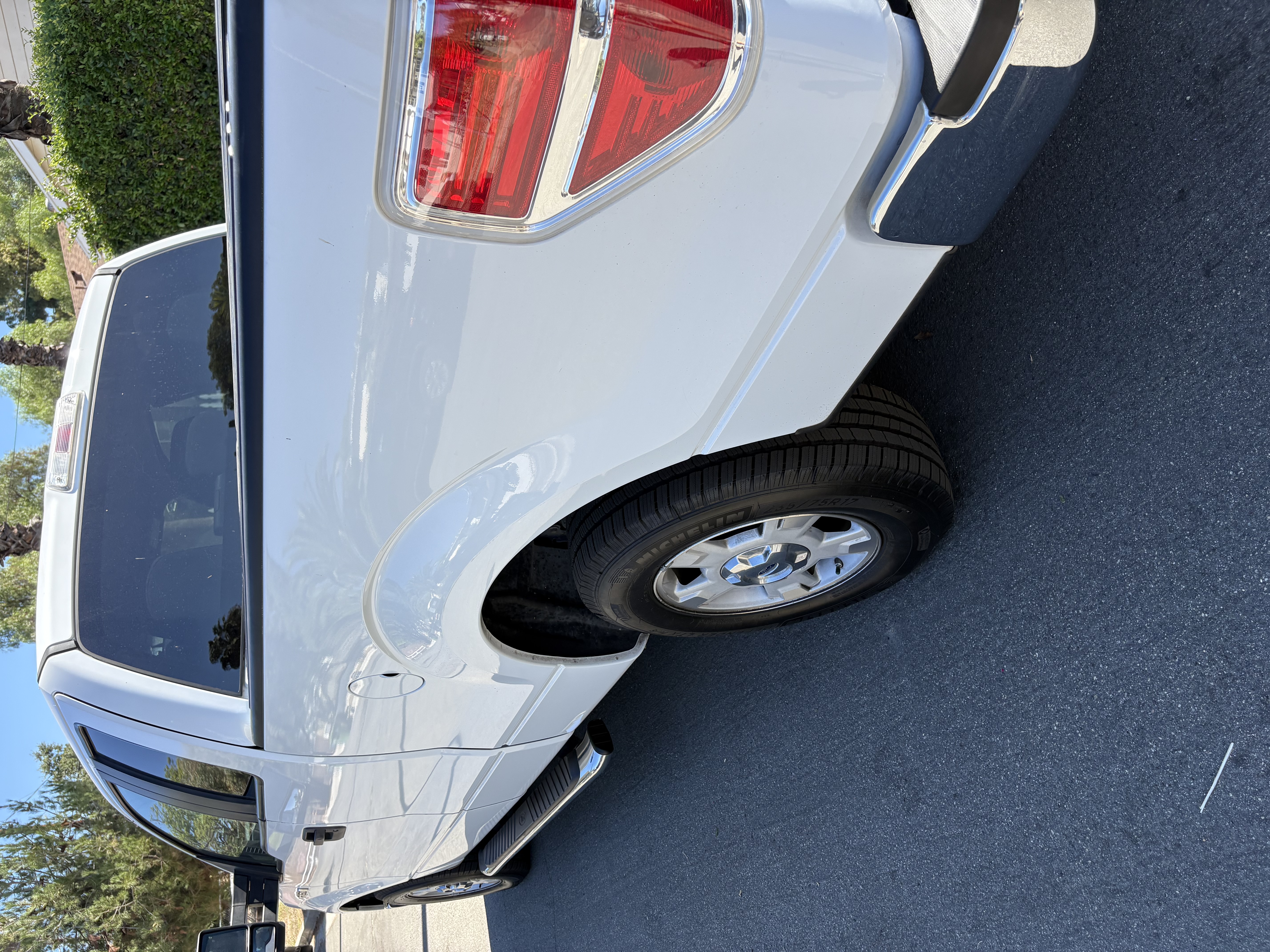 Used 2011 Ford F150 XLT w/ XLT Convenience Pkg RWD image 5