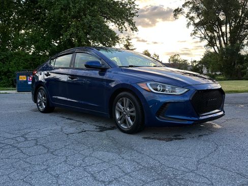 Used 2017 Hyundai Elantra SE FWD image 9