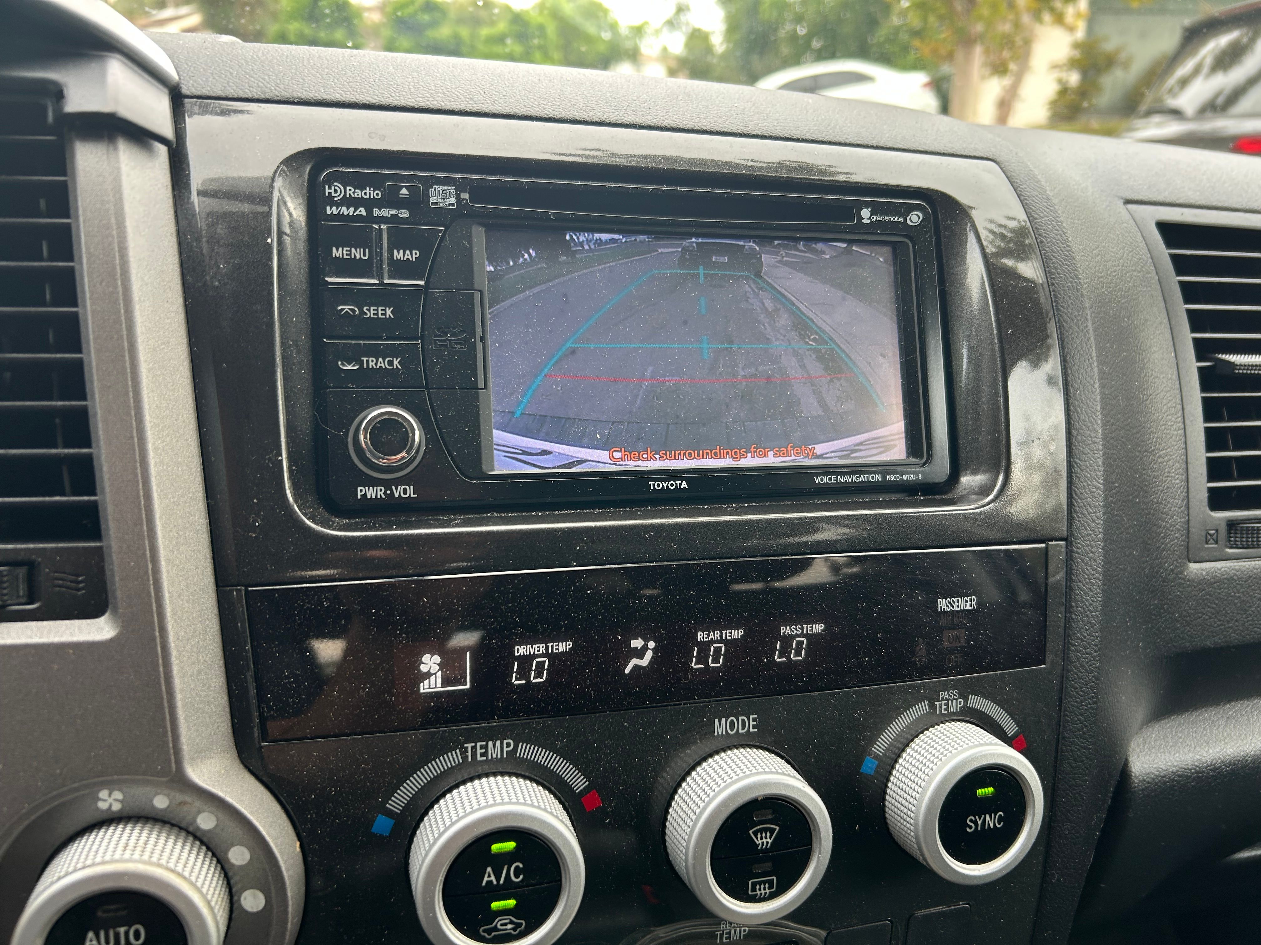 Used 2011 Toyota Tacoma 4x4 Double Cab w/ TRD Off-Road Pkg w/JBL Audio image 9