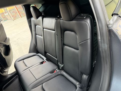 Used 2022 Tesla Model Y Performance AWD/4WD image 15