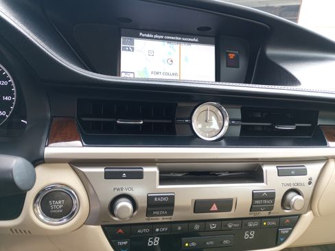 Used 2013 Lexus ES 350 image 9