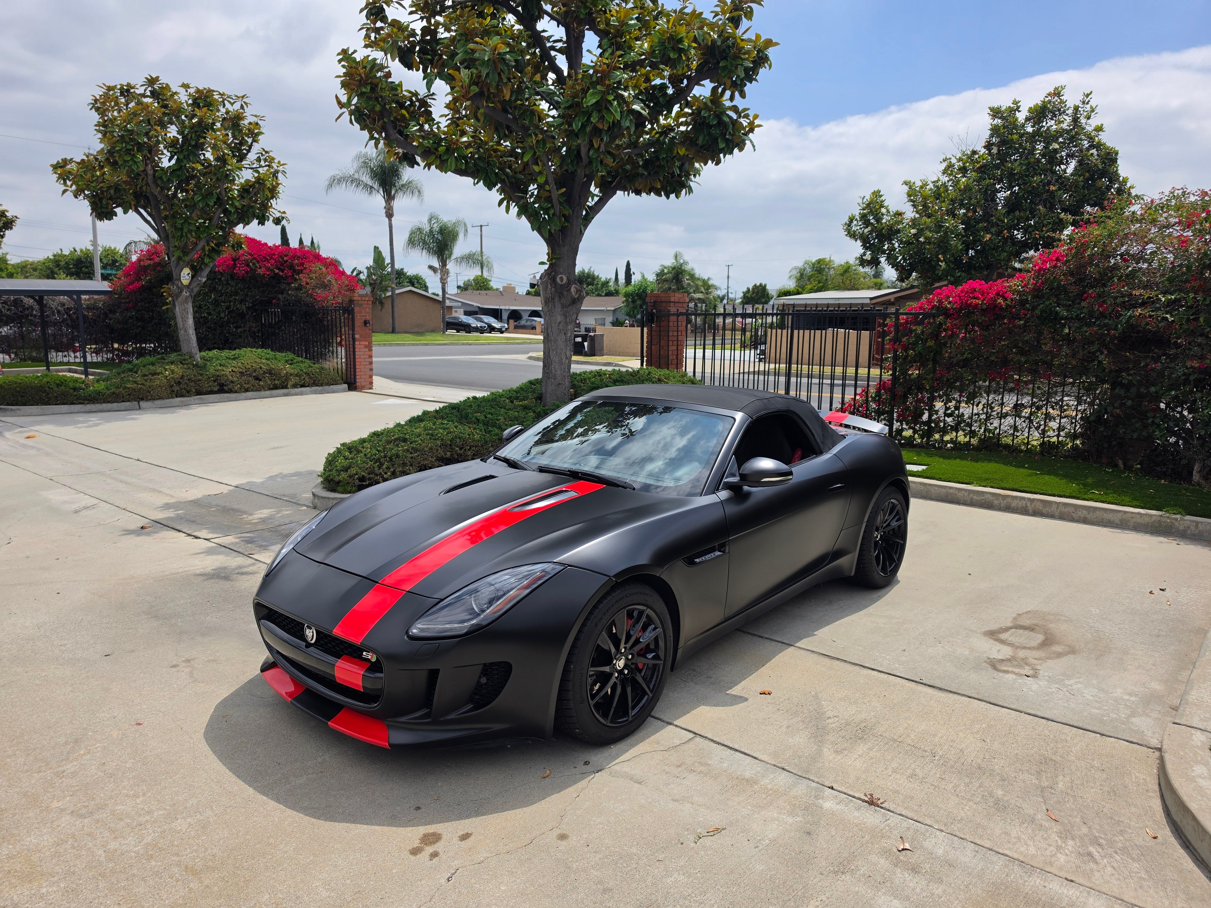 Used 2014 Jaguar F-TYPE Convertible RWD image 20