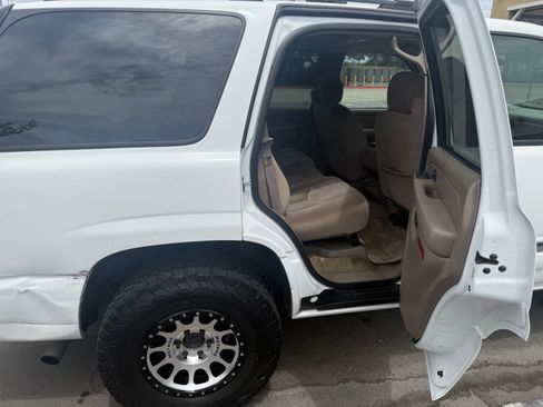 Used 2004 GMC Yukon SLE RWD image 12