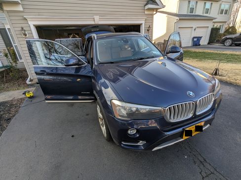 Used 2017 BMW X3 xDrive28i image 4