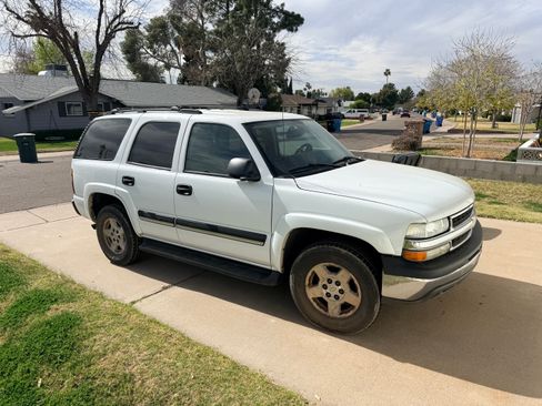Used 2004 Chevrolet Tahoe LS w/ Preferred Equipment Group image 1