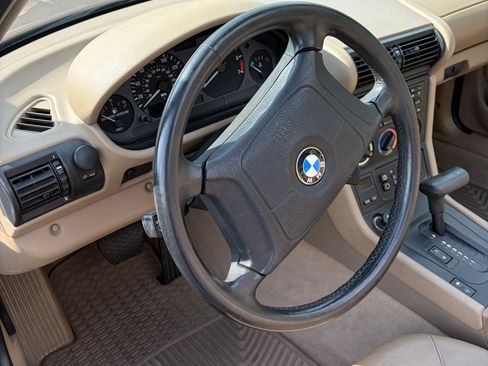 Used 1996 BMW Z3 1.9 RWD image 9