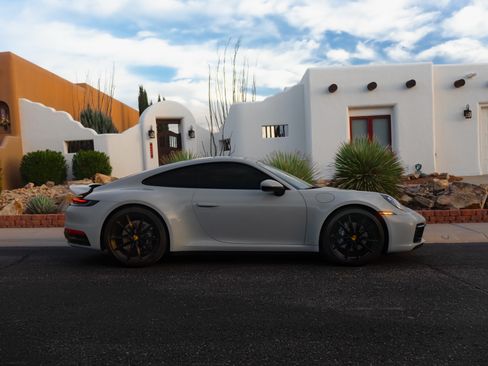 Used 2022 Porsche 911 Carrera image 20