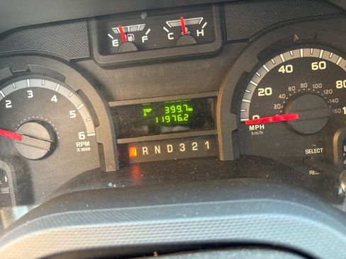 Used 2014 Ford E-350 and Econoline 350 Super Duty image 5