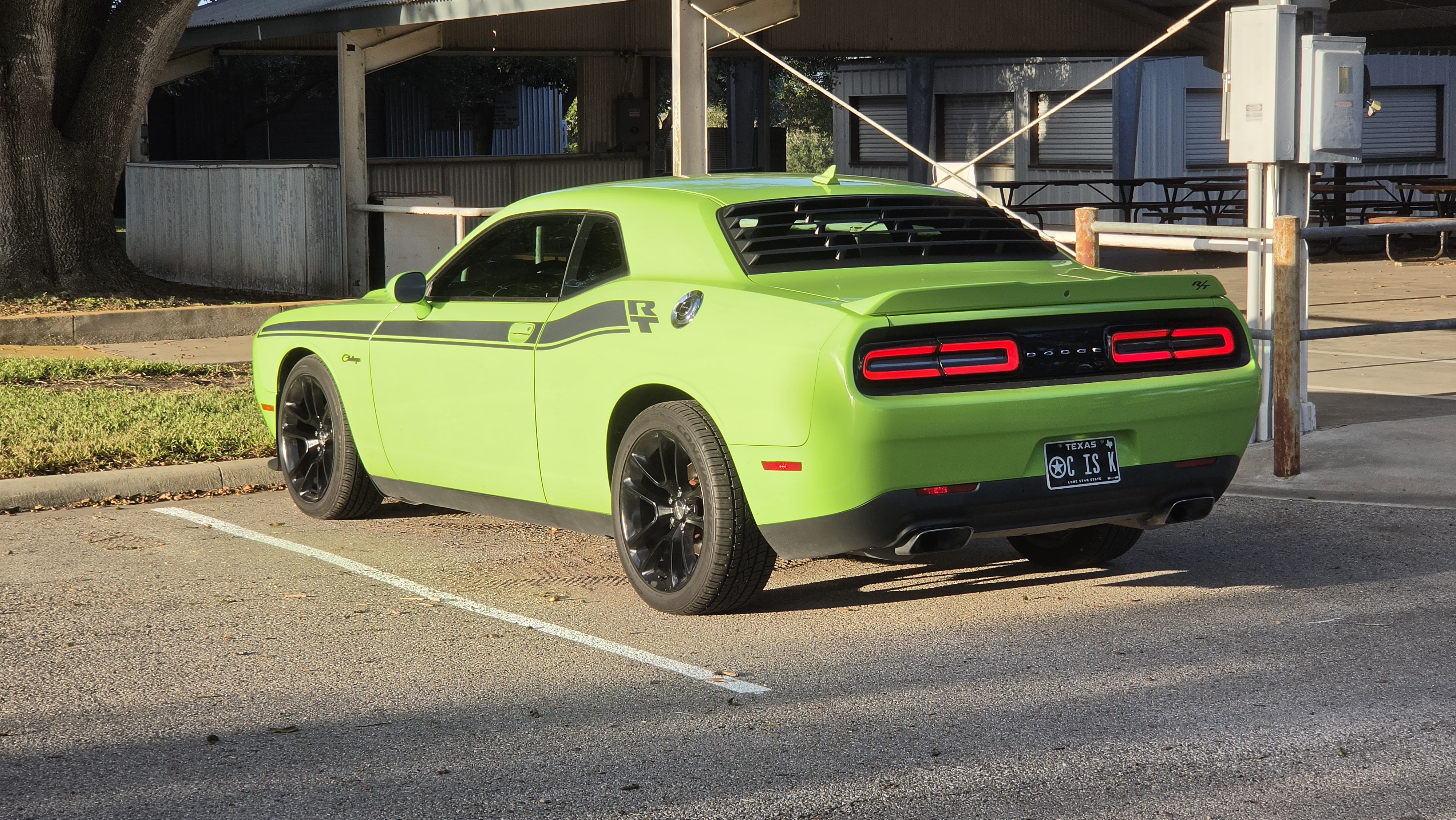 Used 2015 Dodge Challenger R/T Plus RWD image 20