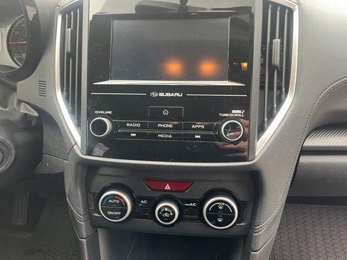 Used 2022 Subaru Crosstrek 2.0i image 18