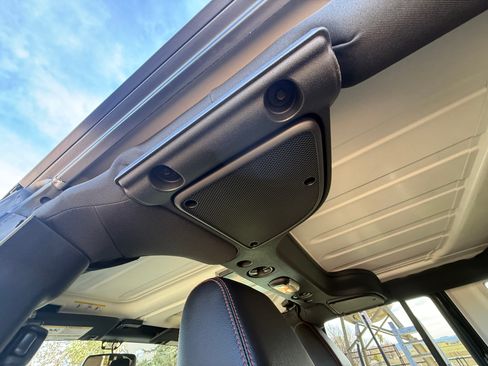 Used 2018 Jeep Wrangler Unlimited Rubicon image 28