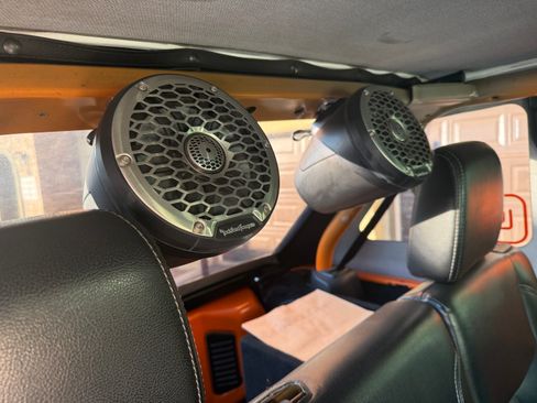 Used 2013 Jeep Wrangler Unlimited Sport w/ Connectivity Group image 8