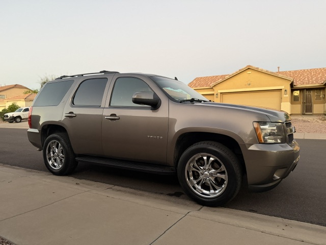 Used 2011 Chevrolet Tahoe LT w/ Luxury Package AWD/4WD image 18