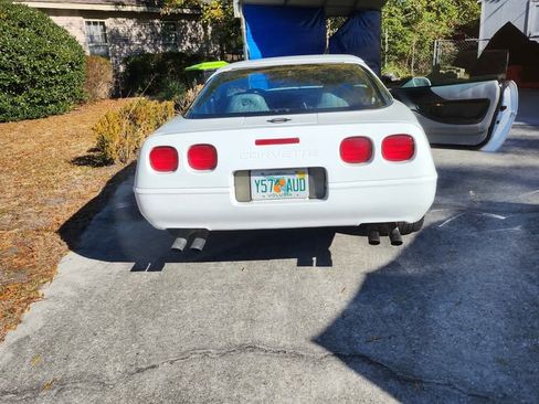 Used 1995 Chevrolet Corvette Coupe image 14
