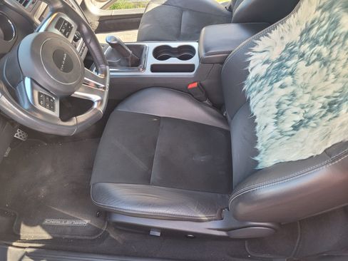 Used 2013 Dodge Challenger SRT8 w/ Harman Kardon Audio Group image 16