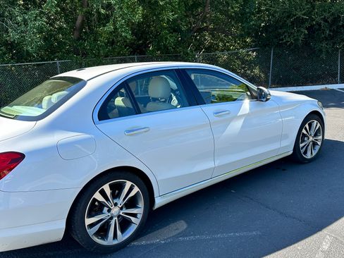 Used 2016 Mercedes-Benz C 300 Sedan image 5