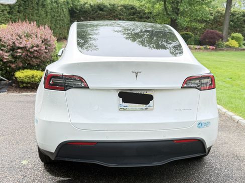 Used 2021 Tesla Model Y Long Range AWD/4WD image 4