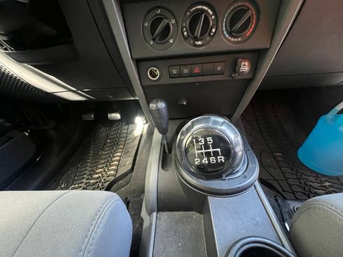 Used 2008 Jeep Wrangler Rubicon w/ Dual Top Group image 6