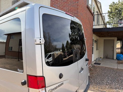 Used 2012 Mercedes-Benz Sprinter 2500 image 8