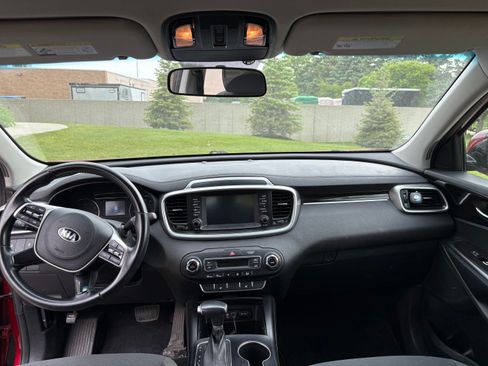 Used 2020 Kia Sorento LX w/ LX I4 Convenience Package image 17