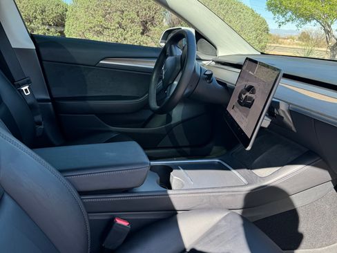 Used 2022 Tesla Model 3 Long Range image 11