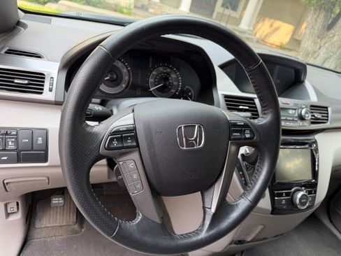 Used 2014 Honda Odyssey EX-L image 9