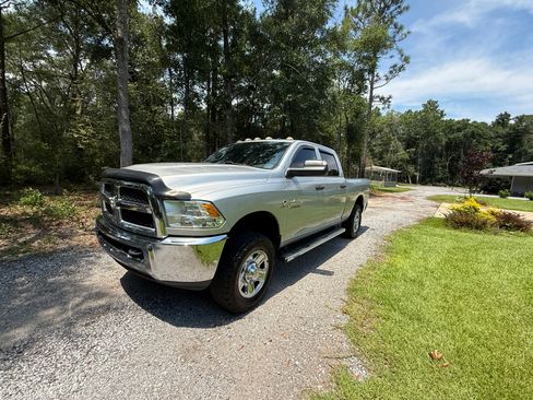 Used 2013 RAM 3500 Tradesman w/ Chrome Appearance Group AWD/4WD image 2