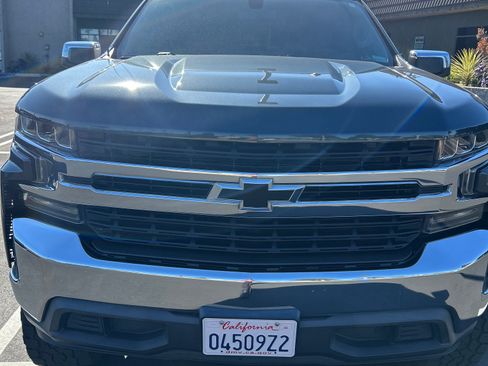 Used 2020 Chevrolet Silverado 1500 LT w/ All-Star Edition image 16