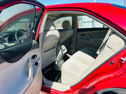 Used 2009 Toyota Camry LE image 15