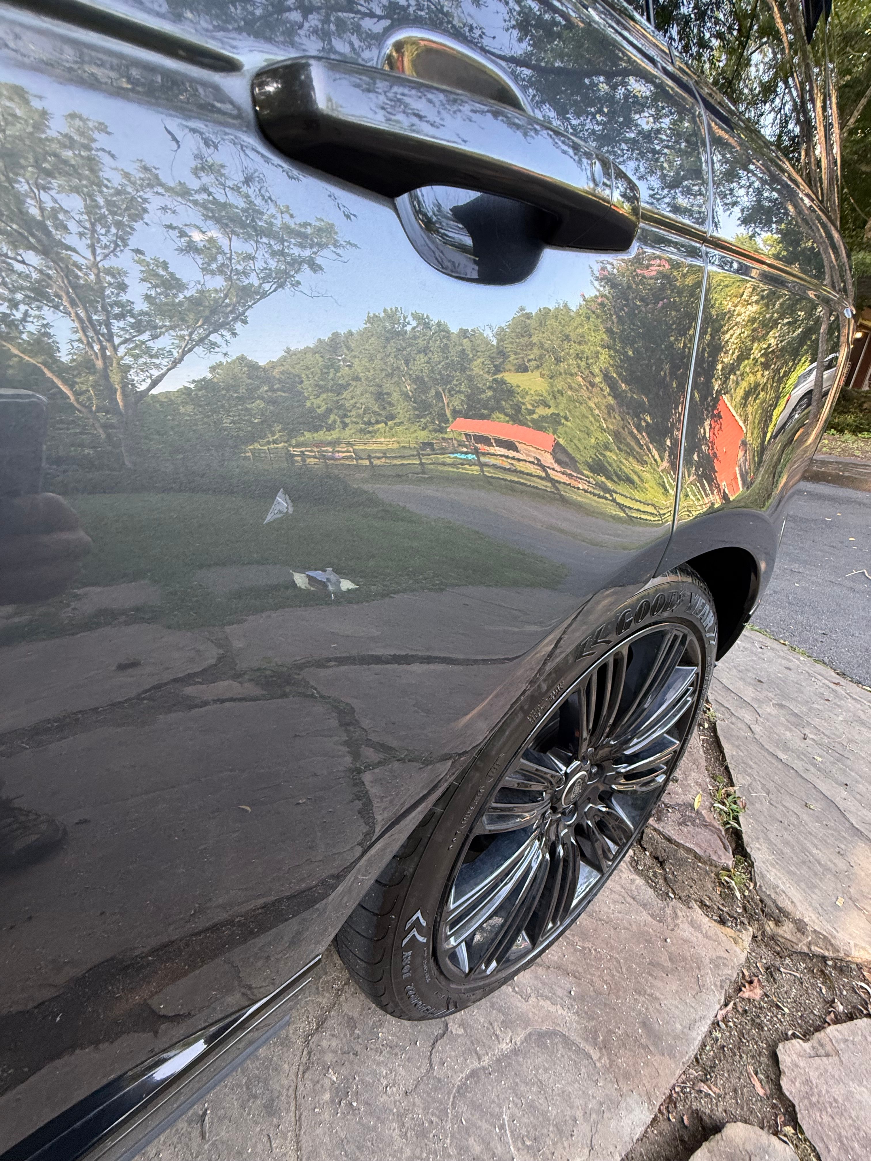 Used 2019 Land Rover Range Rover Supercharged AWD/4WD image 19