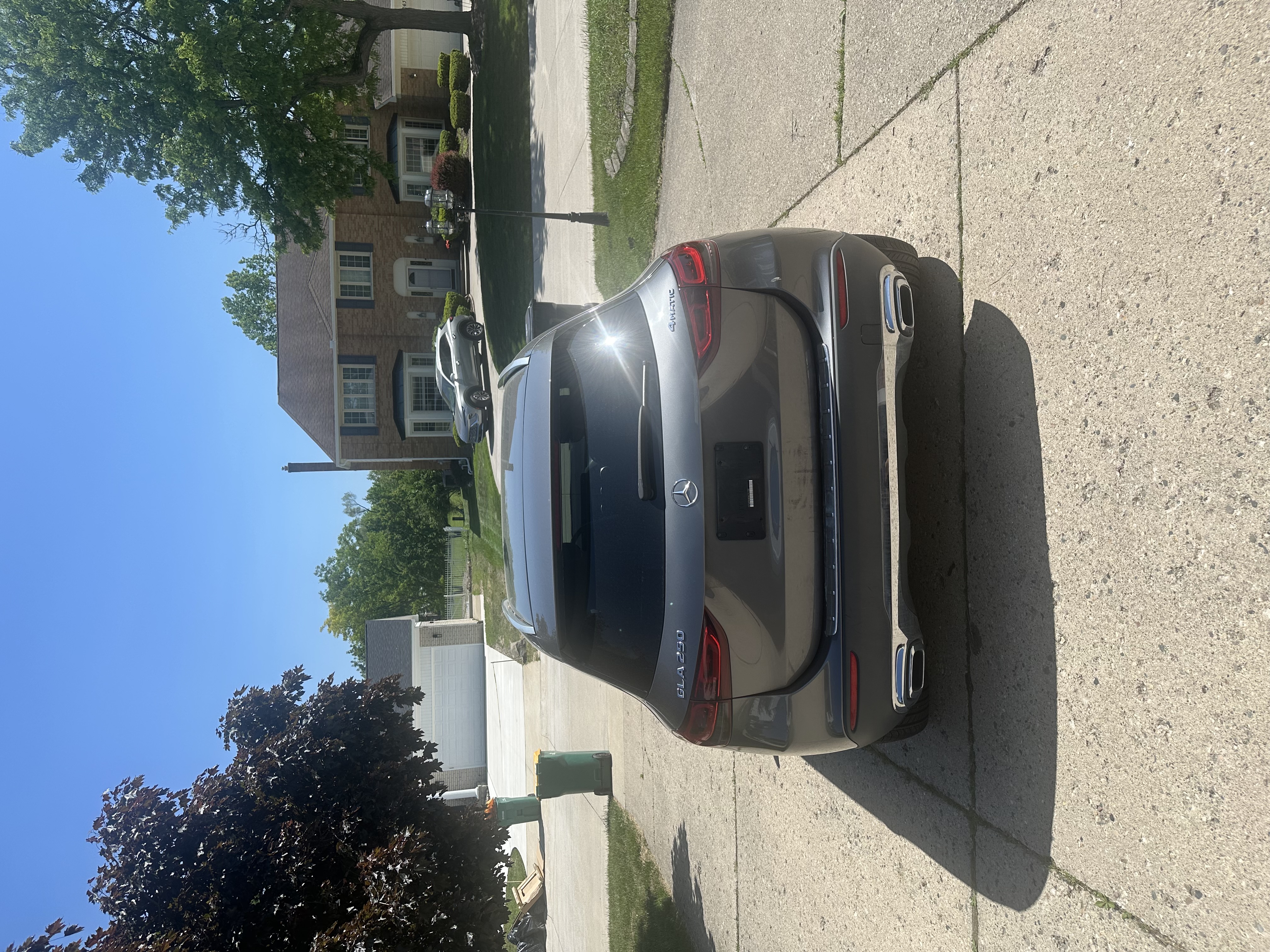 Used 2021 Mercedes-Benz GLA 250 4MATIC image 9