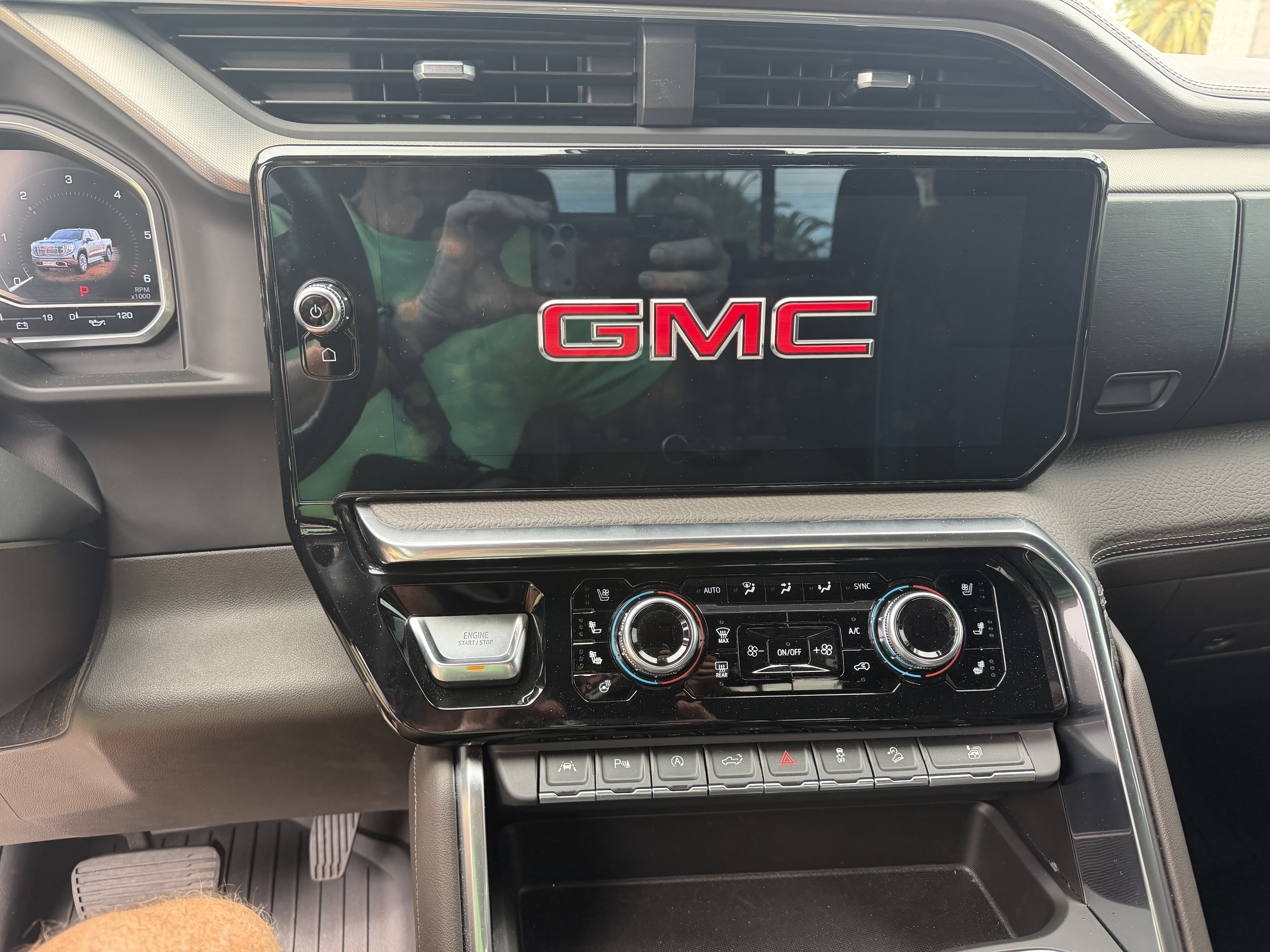 Used 2023 GMC Sierra 1500 Denali AWD/4WD image 21