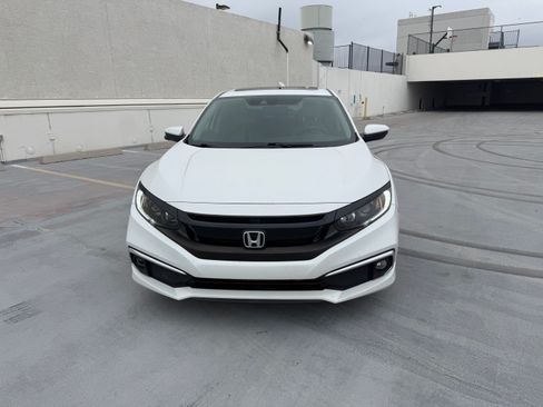 Used 2019 Honda Civic EX-L image 2