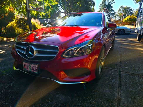 Used 2014 Mercedes-Benz E 350 4MATIC Wagon image 17